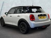 Used Mini Cooper Hatch 134 HP (98 kW) 2017 Silver Hatchback
