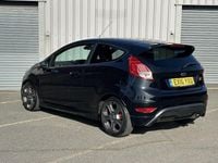 Used Ford Fiesta ST 182 HP (133 kW) 2016 Black Hatchback