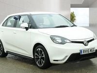 Usado MG MG3 106 HP (77 kW) 2015 Branco Citadino