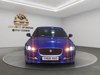 Used Jaguar XE R-Sport 180 HP (132 kW) 2018 Blue Sedan