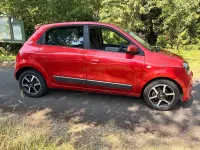 Used Renault Twingo Dynamique 70 HP (51 kW) 2016 Red Hatchback