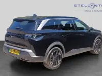 Used Peugeot e-5008 Allure 152 kW (207 HP) 2025 Black SUV