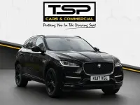 Usado Jaguar F-Pace R-Sport 180 HP (132 kW) 2017 Preto SUV
