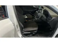 Begagnad Ford Focus ST-Line 125 HK (91 kW) 2021 Vit Halvkombi