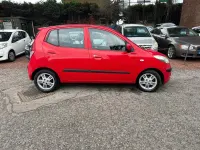 Used Hyundai i10 Style 77 HP (56 kW) 2009 Red Hatchback