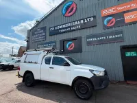 Used Toyota HiLux Active 150 HP (110 kW) 2019 White Pickup