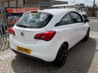 Begagnad Vauxhall Corsa SRi 75 HK (55 kW) 2016 Vit Halvkombi