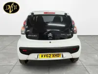 Used Citroën C1 VTR Sport 68 HP (50 kW) 2013 White Hatchback