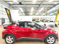 Used Toyota C-HR 140 HP (102 kW) 2026 Red SUV