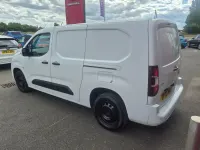 Second-hand Vauxhall Combo Sportive 100 CP (73 kW) 2020 Alb Monovolum