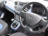 Used Hyundai i10 Premium 87 HP (63 kW) 2015 Blue Hatchback