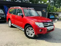 Used Mitsubishi Shogun Edition 197 HP (144 kW) 2011 Red SUV