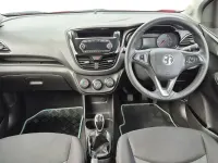 Second-hand Vauxhall Viva 75 CP (55 kW) 2016 Roșu Hatchback