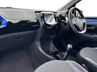 Used Toyota Aygo X-clusiv 71 HP (52 kW) 2021 Blue Hatchback