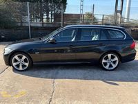 Używany BMW 320 Exclusive 2011 Czarny Kombi