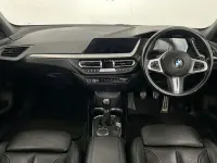 Usado BMW 118 M Sport 138 CV (101 kW) 2021 Azul Utilitario