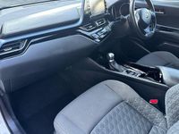 Used Toyota C-HR Design 122 HP (89 kW) 2020 White SUV