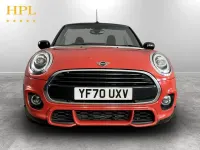 Usado Mini Cooper Cabriolet Sport 136 HP (100 kW) 2020 Vermelho Cabrios
