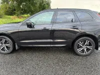 Used Volvo XC60 R-Design 187 HP (137 kW) 2018 Black SUV