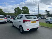 Used Hyundai ix20 Classic 2011 White Hatchback