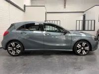 Used Mercedes A200 134 HP (98 kW) 2014 Blue Hatchback
