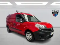 Used Fiat Doblò 2017 Red MPV