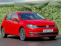 Used VW Golf VII SE 125 HP (91 kW) 2017 Red Hatchback