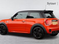 Used Mini Cooper Hatch 136 HP (100 kW) 2019 Orange Hatchback