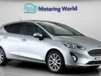 Używany Ford Fiesta Titanium 95 KM (69 kW) 2021 Srebrny Hatchback