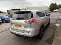Usado Nissan X-Trail N-Vision 130 CV (95 kW) 2017 Plateado SUV