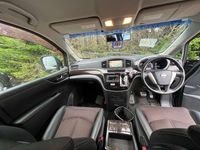 Usado Nissan Elgrand 2011 Negro Monovolumen