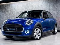 Używany Mini Cooper Classic 2019 Niebieski Hatchback