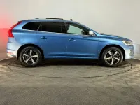 Used Volvo XC60 R-Design 190 HP (139 kW) 2016 Blue SUV