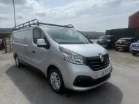Usado Renault Trafic 2018 Prateado Monovolume