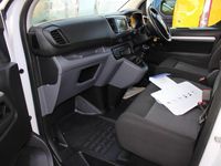 Used Vauxhall Vivaro S 2022 White MPV