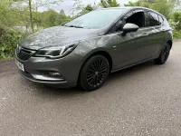 Używany Vauxhall Astra Elite 150 KM (110 kW) 2017 Szary Hatchback