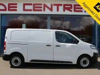 Used Vauxhall Vivaro 145 HP (106 kW) 2023 White MPV