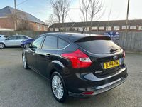 Used Ford Focus Zetec 125 HP (91 kW) 2014 Black Hatchback