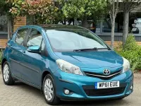 Begagnad Toyota Yaris 99 HK (72 kW) 2012 Blå Halvkombi