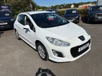 Used Peugeot 308 Active 92 HP (67 kW) 2013 White Hatchback