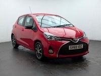 Used Toyota Yaris Hybrid 101 HP (74 kW) 2019 Red Hatchback