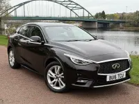 Used Infiniti Q30 Business Executive 109 HP (80 kW) 2016 Black Hatchback