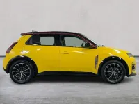 New Renault R5 Iconic 110 kW (150 HP) 2026 Yellow Hatchback