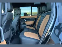 Usado Land Rover Defender HSE Dynamic 300 CV (220 kW) 2023 Negro SUV