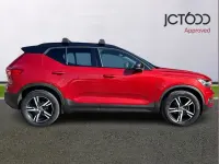Used Volvo XC40 R-Design 161 HP (118 kW) 2020 Red SUV