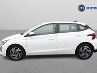 Used Hyundai i20 Advanced 101 HP (74 kW) 2024 White Hatchback