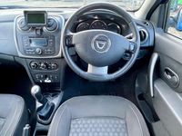 Used Dacia Sandero Lauréate 2015 Blue Hatchback