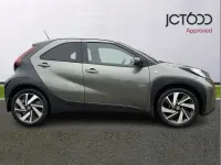 Used Toyota Aygo X 72 HP (52 kW) 2023 Green SUV