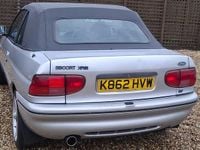 Usado Ford Escort Cabriolet 105 HP (77 kW) 1993 Prateado Cabrios