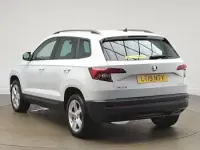 Used Skoda Karoq SE 115 HP (84 kW) 2019 White SUV